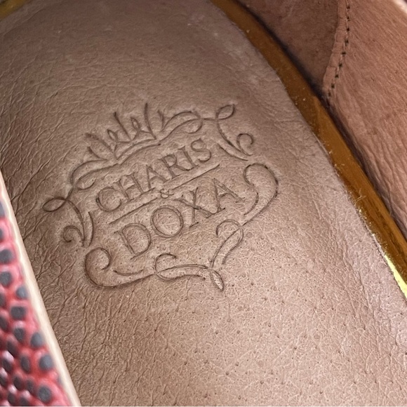 Charis Doxa Touchdown Football-Inspired Loafers Women's Flats Size 7 - Picture 7 of 8